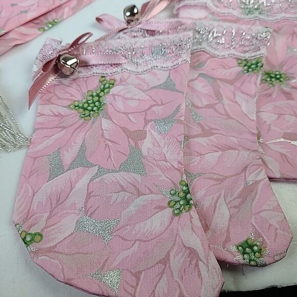 Vintage Poinsettia Flower Christmas Runner With 16 Mini Stockings Hand Made Pink - Picture 4 of 7